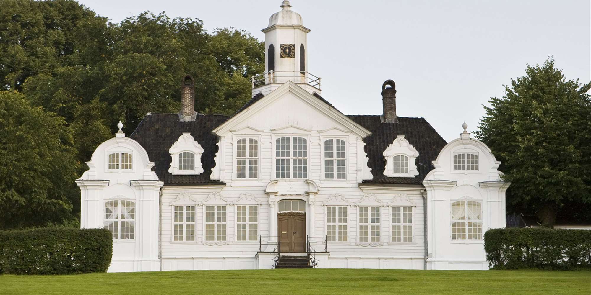 Damsgård Country Mansion