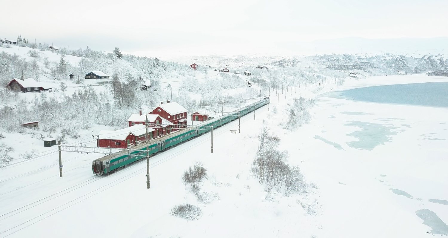 Bergen Oslo train in winter