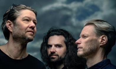 Gjermund Larsen Trio