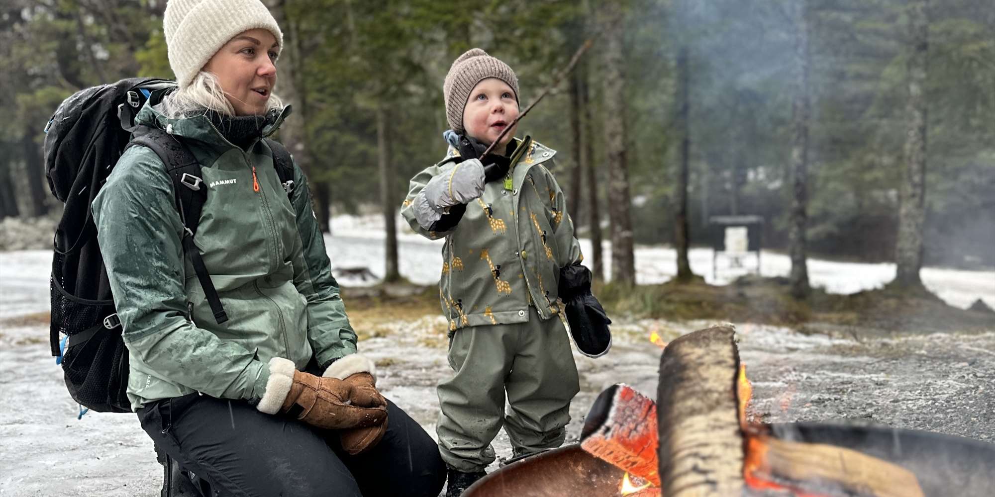 Eventyrlig julekos i Trollskogen
