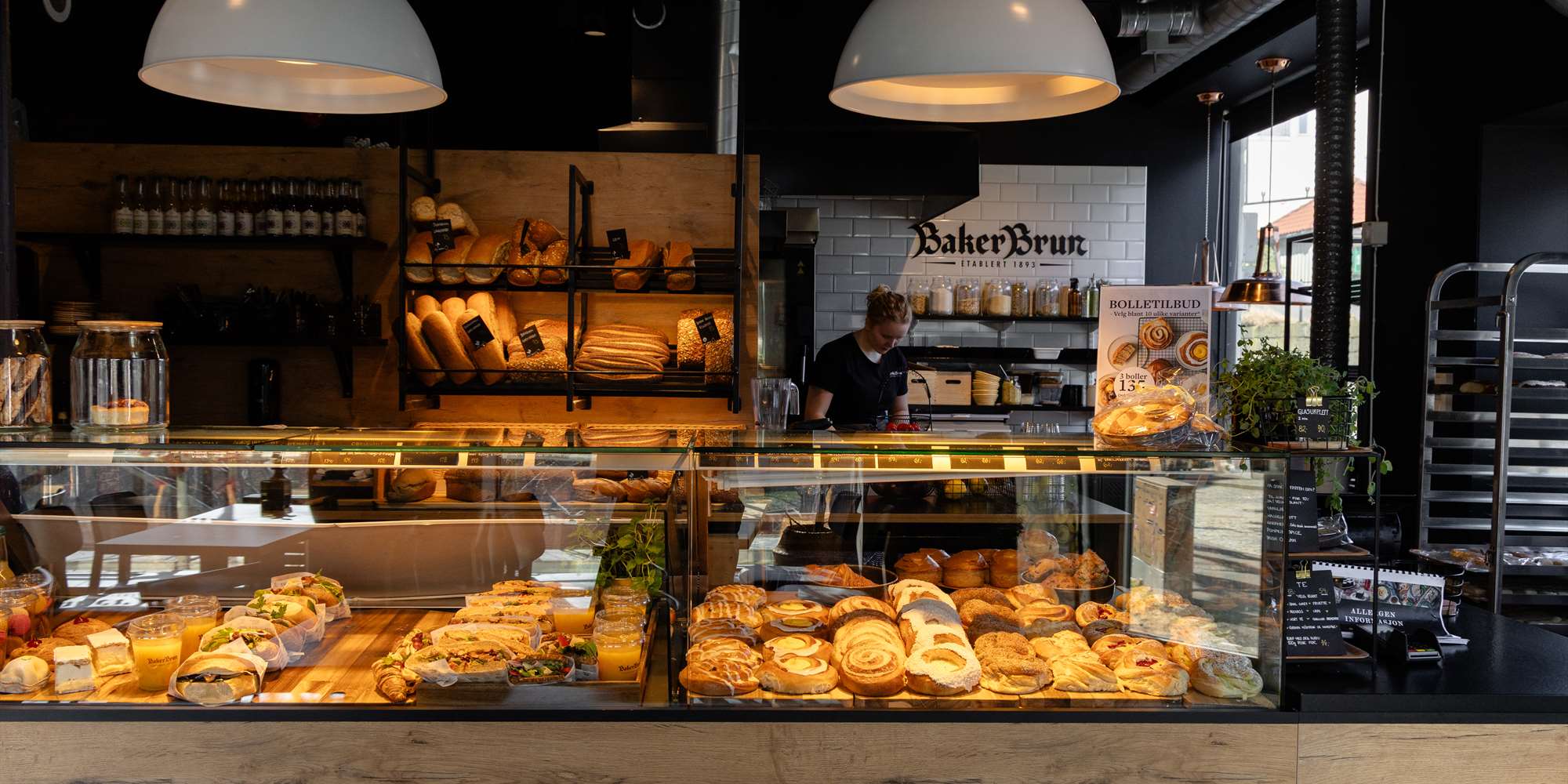 Baker Brun Klosteret