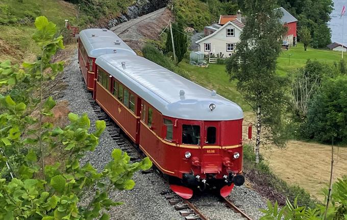 Gamle Vossebanen - veterantog med Boggien Dampjazzband - 22. Juni 2025