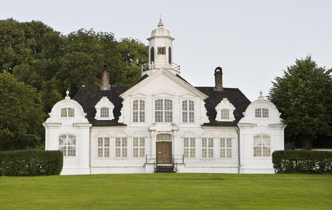 Damsgård Country Mansion