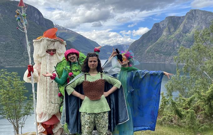 Mandag 11.august kl.17:00 Soltun Besøksgard: "Skogsprinsessa"