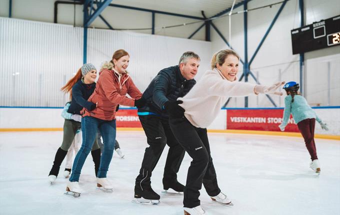 Ice skating at Vestkanten ice skating rink in Bergen