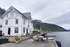 Guided cider tour along the Hardangerfjord