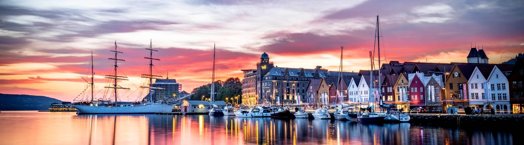 Luxury stay in Bergen - sunset at Bryggen