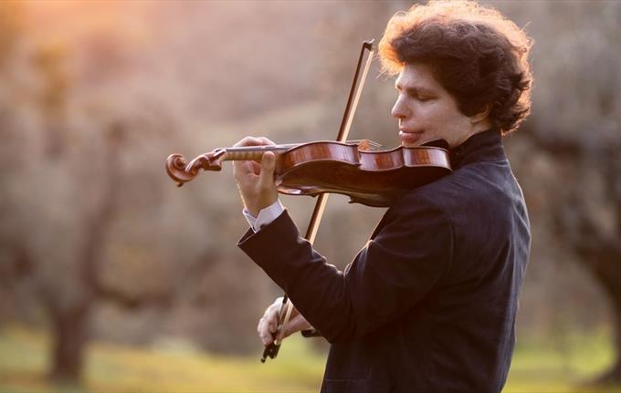 Sibelius' fiolinkonsert med Augustin Hadelich